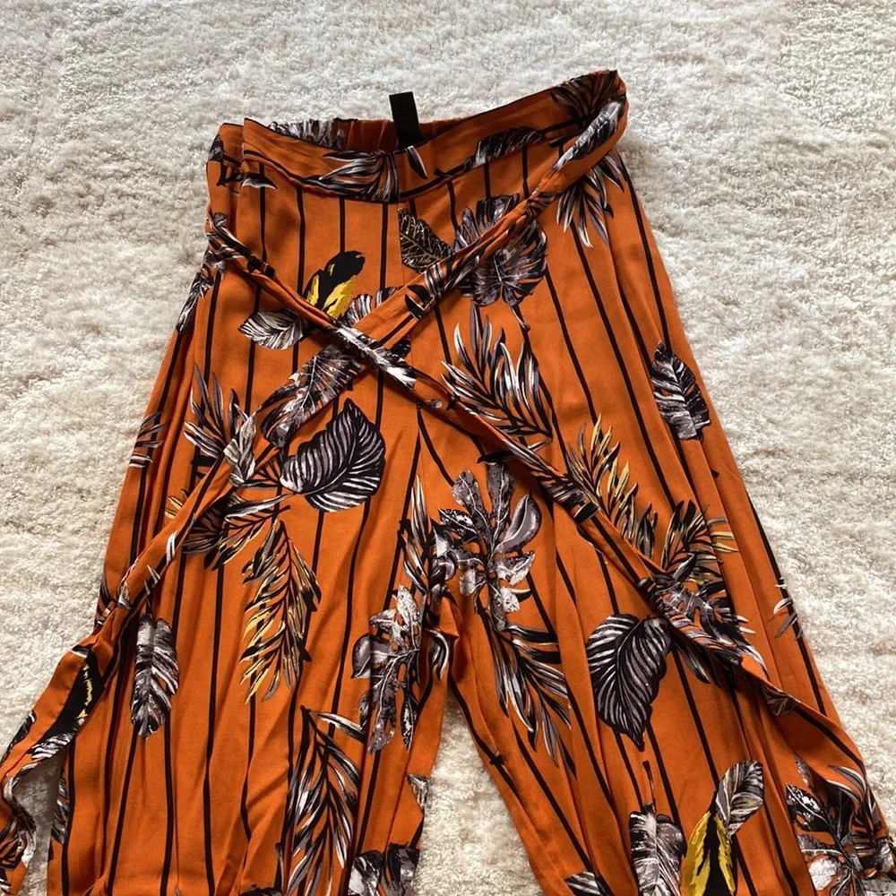 WINDSOR FLOWY PANTS - Picture 2 of 2